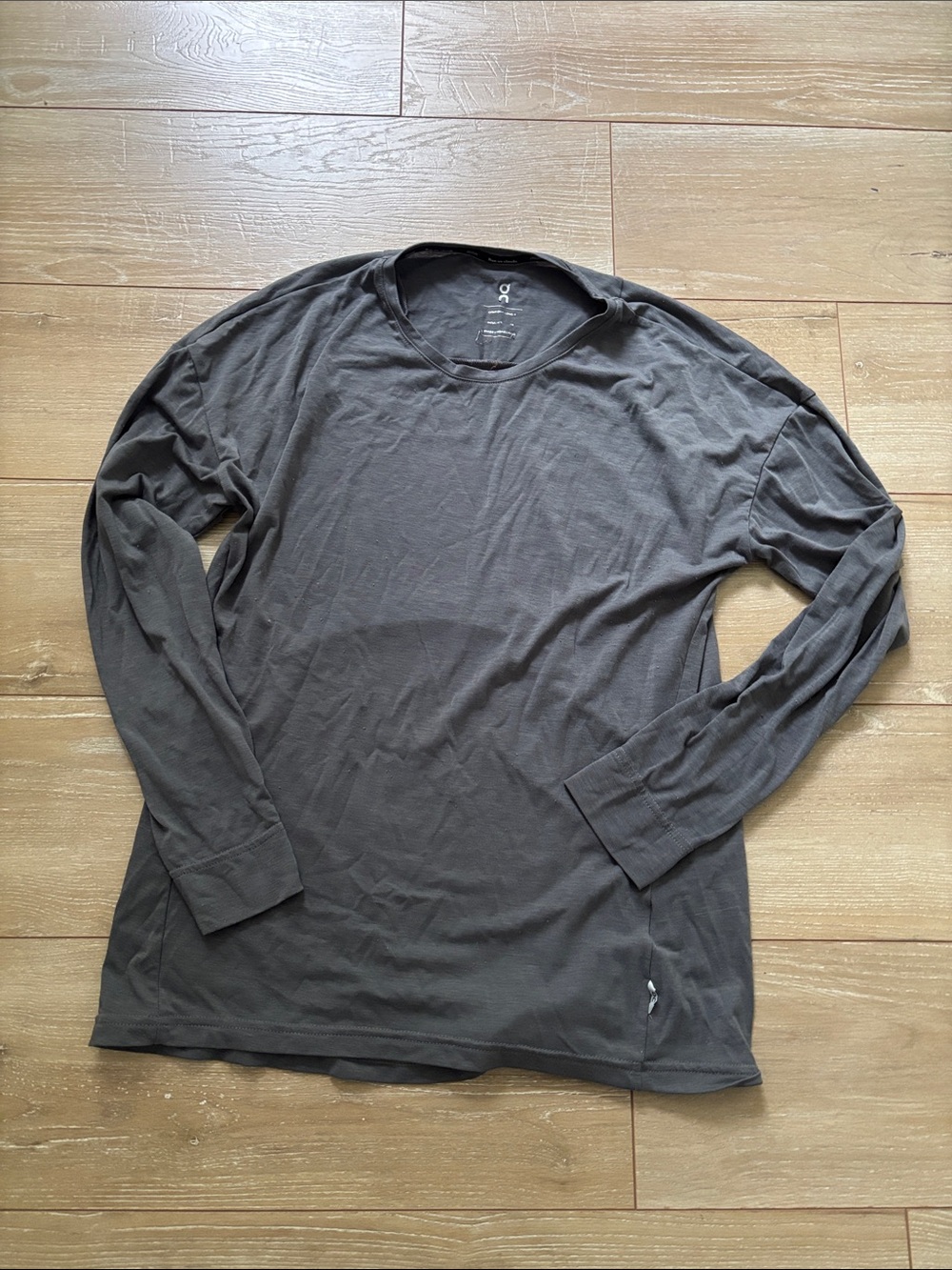 On Running XS Long-Sleeve Crewneck Longsleeve Top Gray